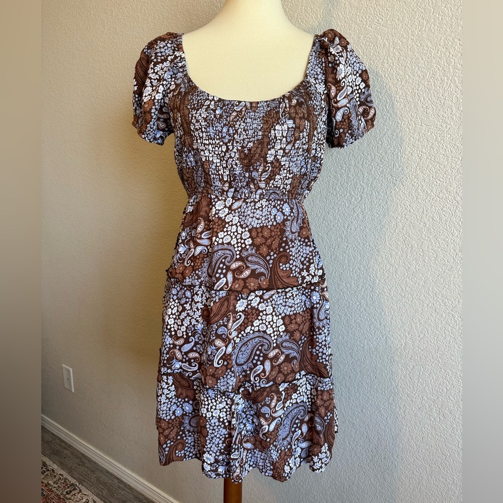 Hollister Brown Paisley Dress NWT Size Large.